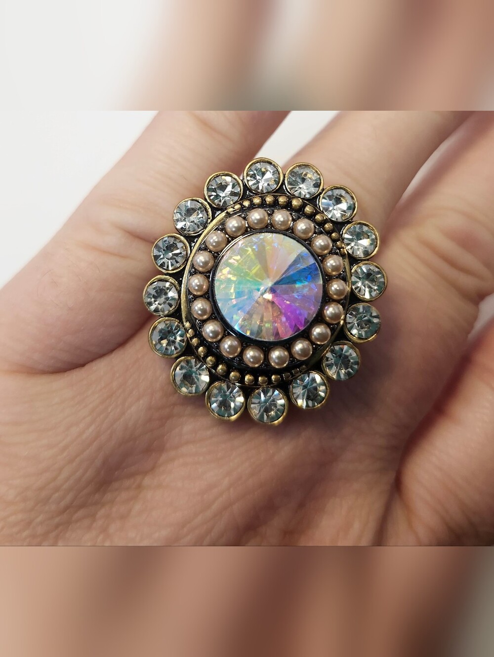 NWT Kurt Geiger Irridescent Octavia Crystal Ring Size 8